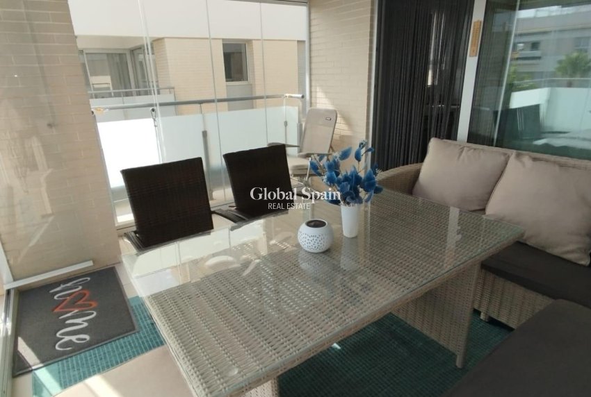 Resale - APARTMENT -
ORIHUELA COSTA - Los Dolses