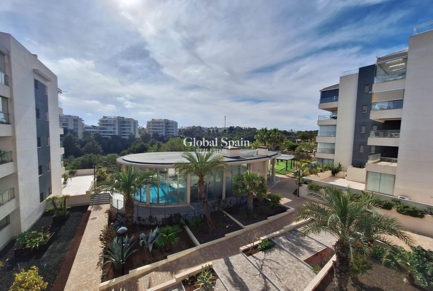 Resale - APARTMENT -
ORIHUELA COSTA - Los Dolses
