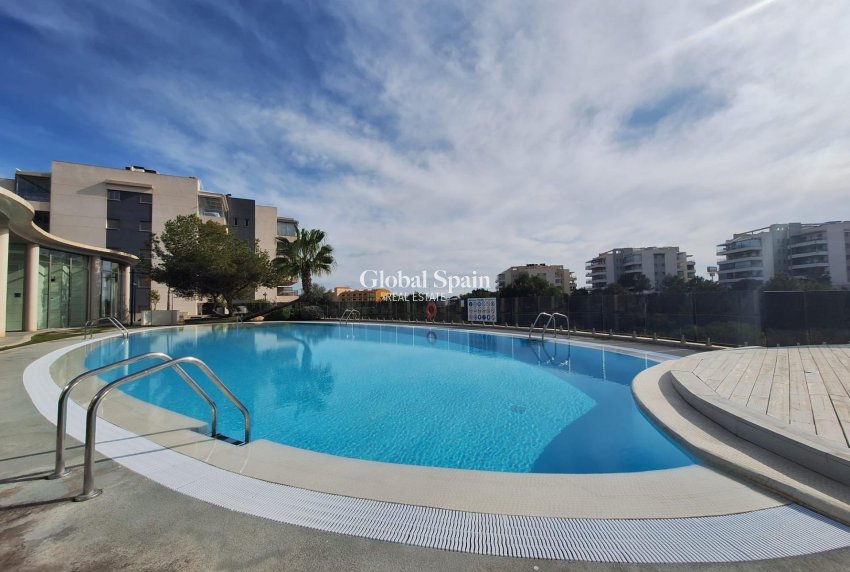 Resale - APARTMENT -
ORIHUELA COSTA - Los Dolses