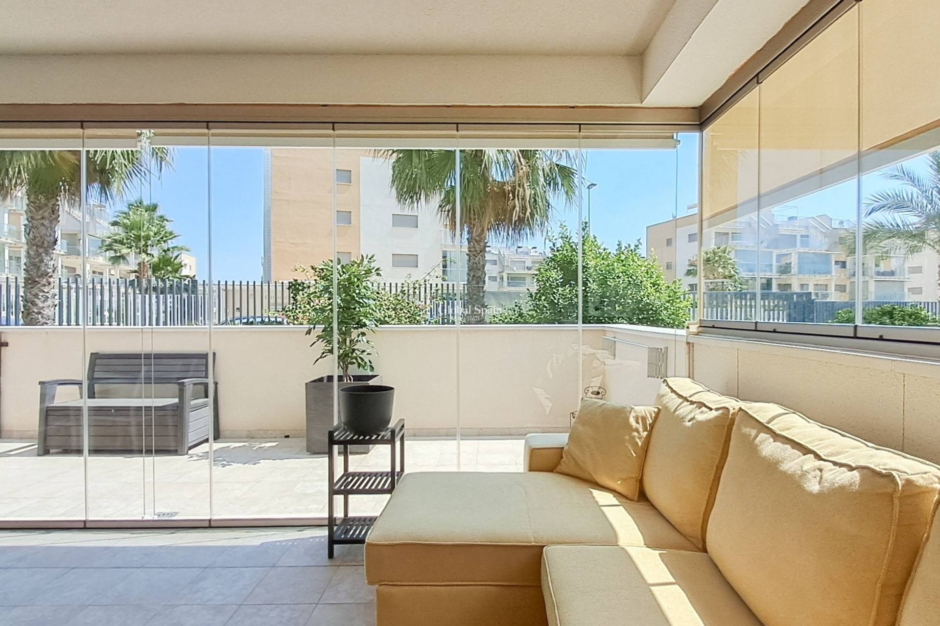 Resale - APARTMENT -
ORIHUELA COSTA - Los Dolses