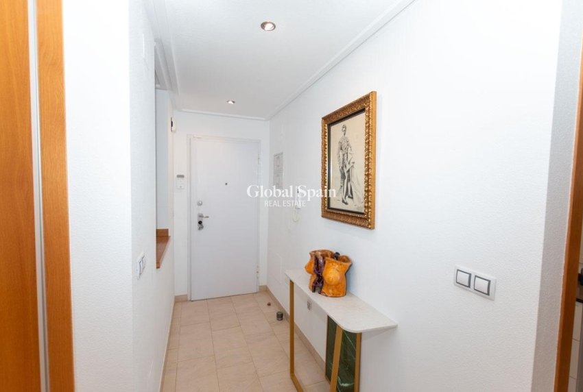 Resale - APARTMENT -
Orihuela Costa - Los Dolses