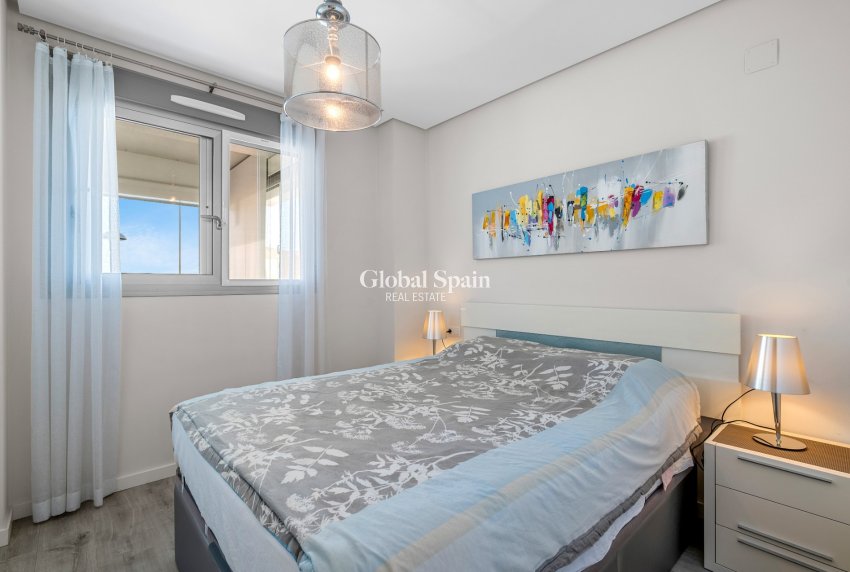 Resale - APARTMENT -
ORIHUELA COSTA - Los Dolses
