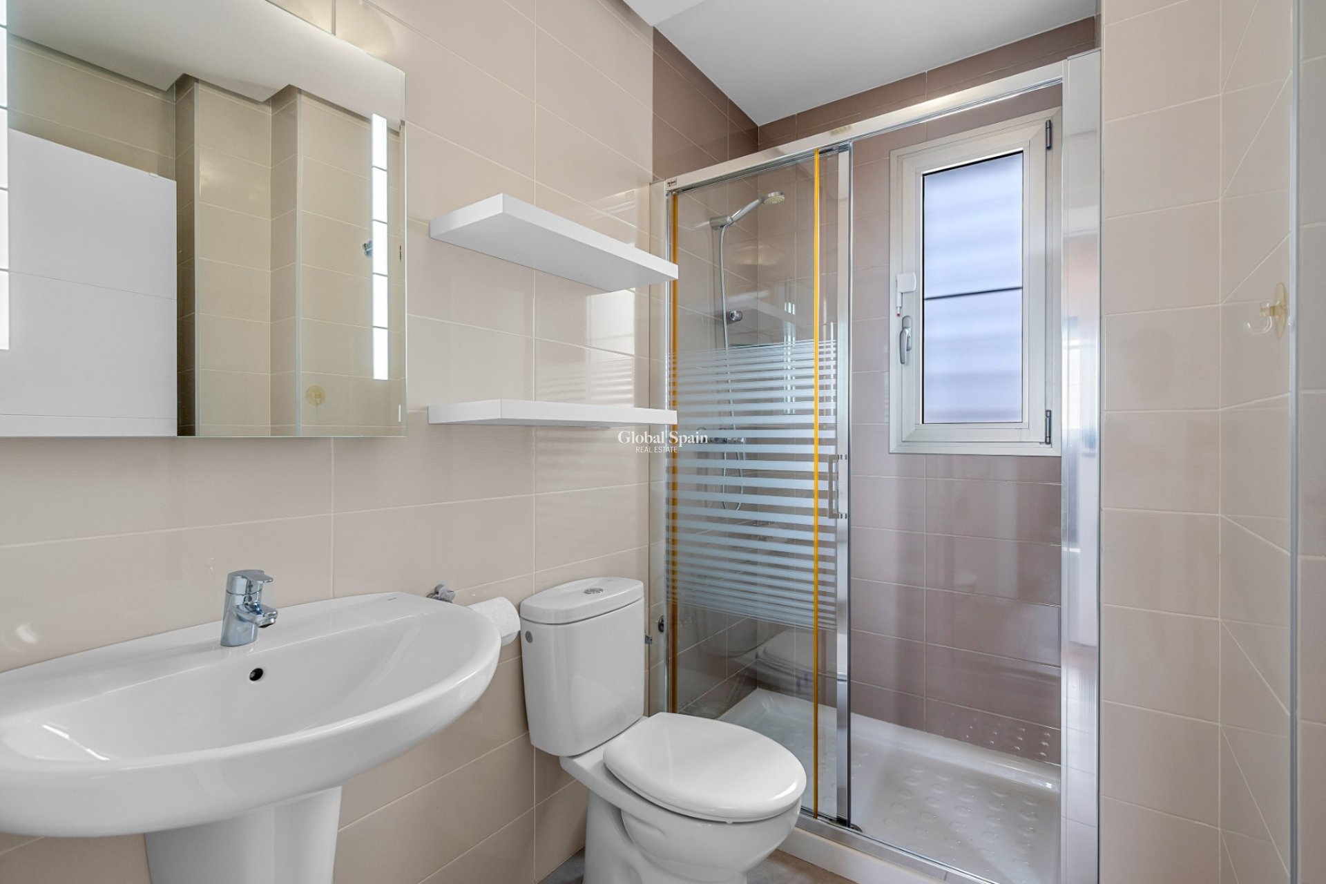 Resale - APARTMENT -
ORIHUELA COSTA - Los Dolses