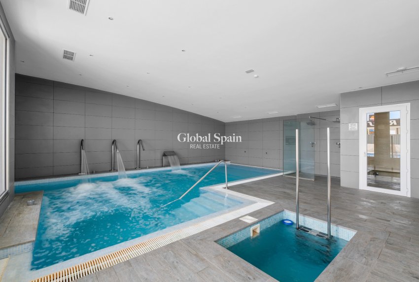 Resale - APARTMENT -
ORIHUELA COSTA - Los Dolses
