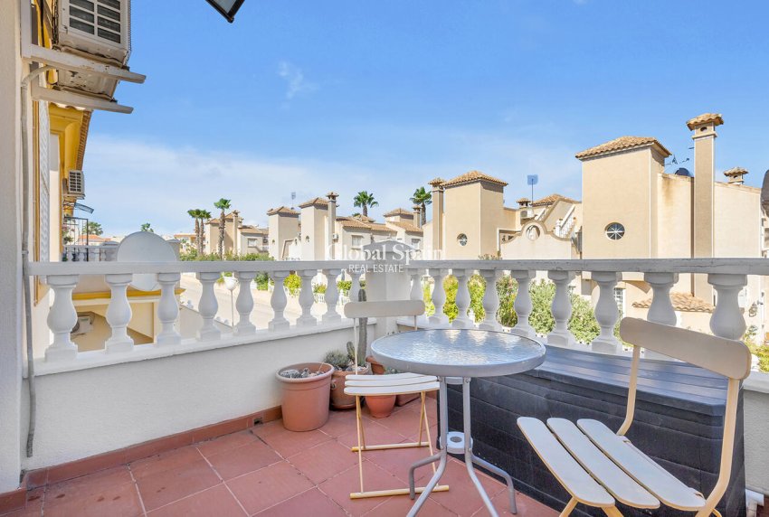 Resale - APARTMENT -
ORIHUELA COSTA - Orihuela Costa