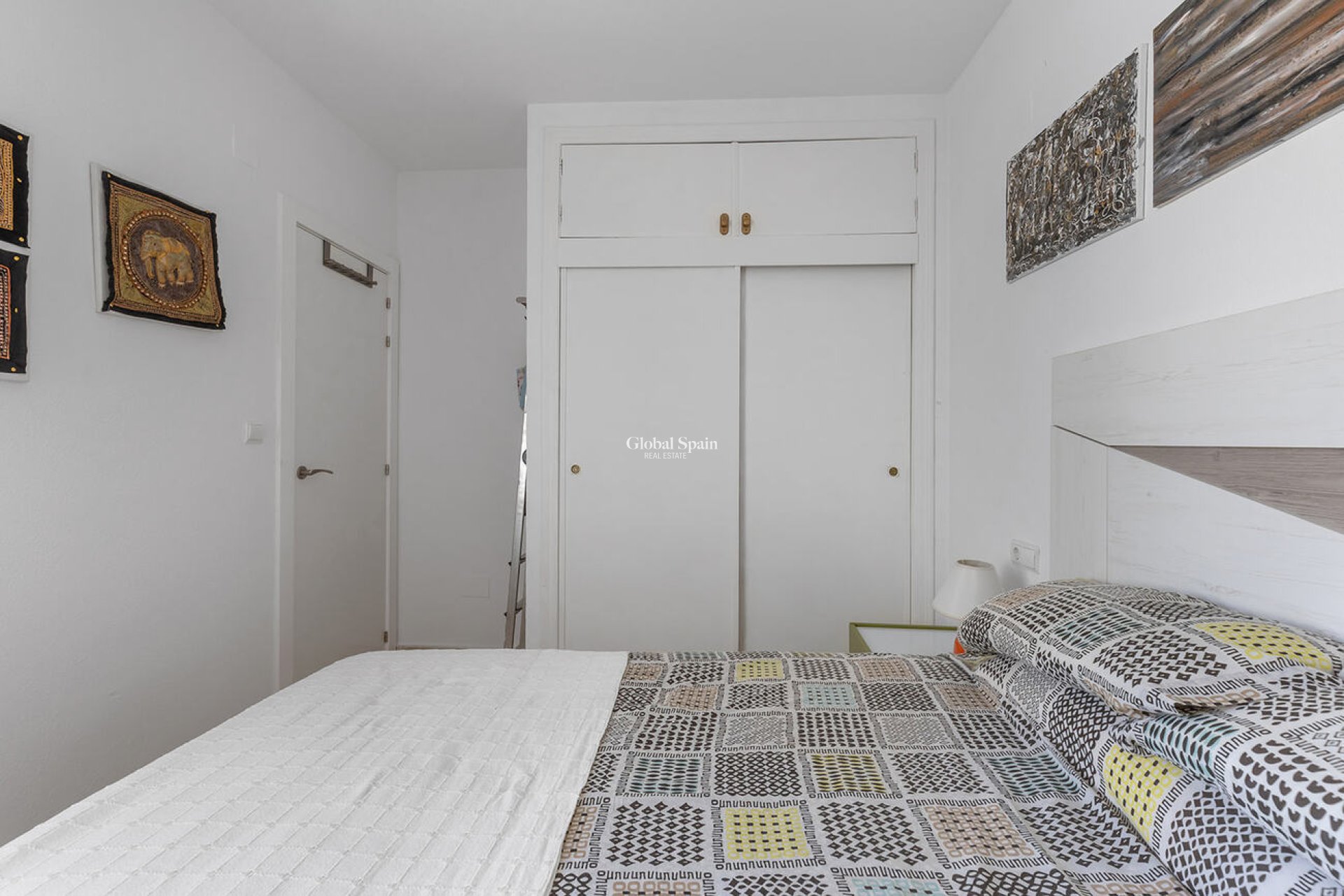 Resale - APARTMENT -
ORIHUELA COSTA - Orihuela Costa