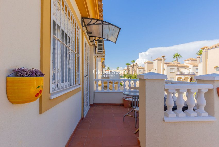 Resale - APARTMENT -
ORIHUELA COSTA - Orihuela Costa