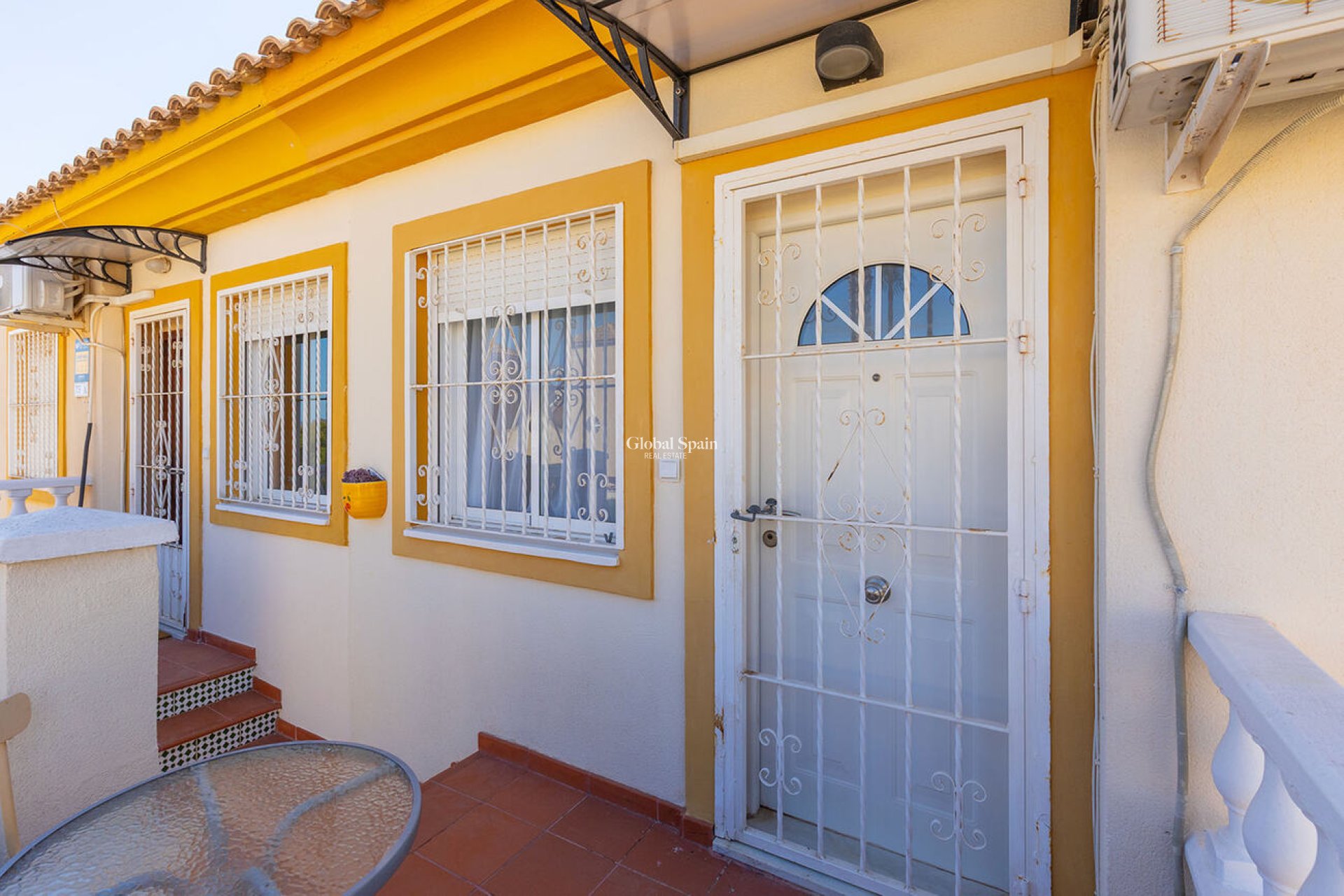 Resale - APARTMENT -
ORIHUELA COSTA - Orihuela Costa