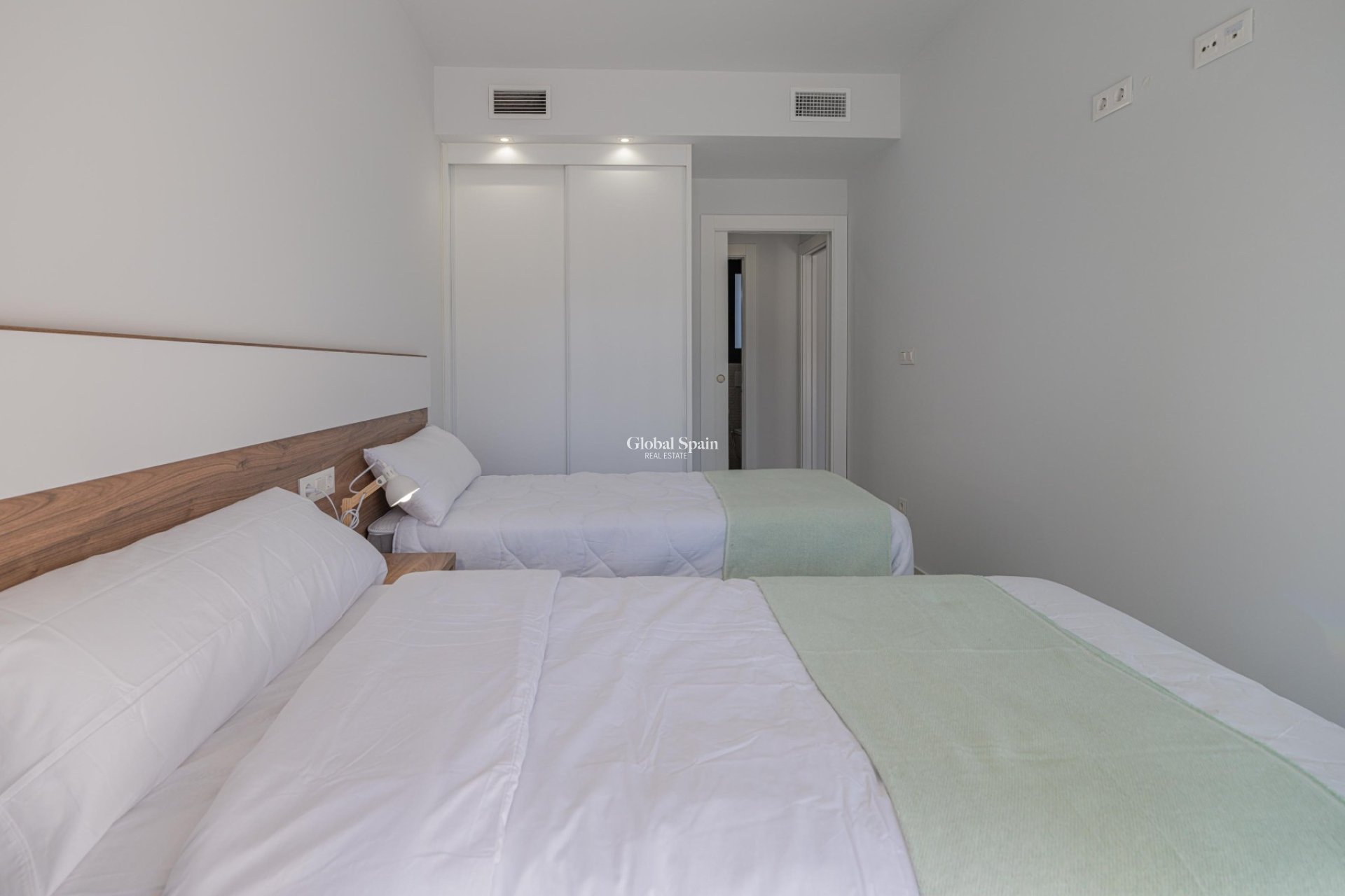 Resale - APARTMENT -
ORIHUELA COSTA - Orihuela Costa