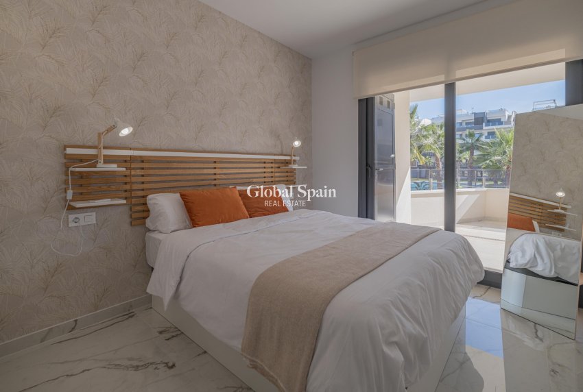 Resale - APARTMENT -
ORIHUELA COSTA - Orihuela Costa