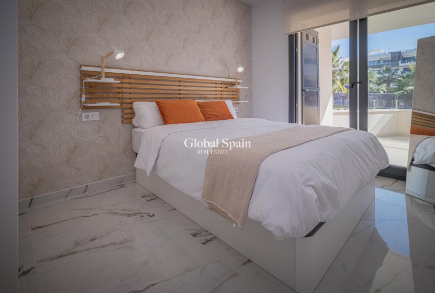 Resale - APARTMENT -
ORIHUELA COSTA - Orihuela Costa