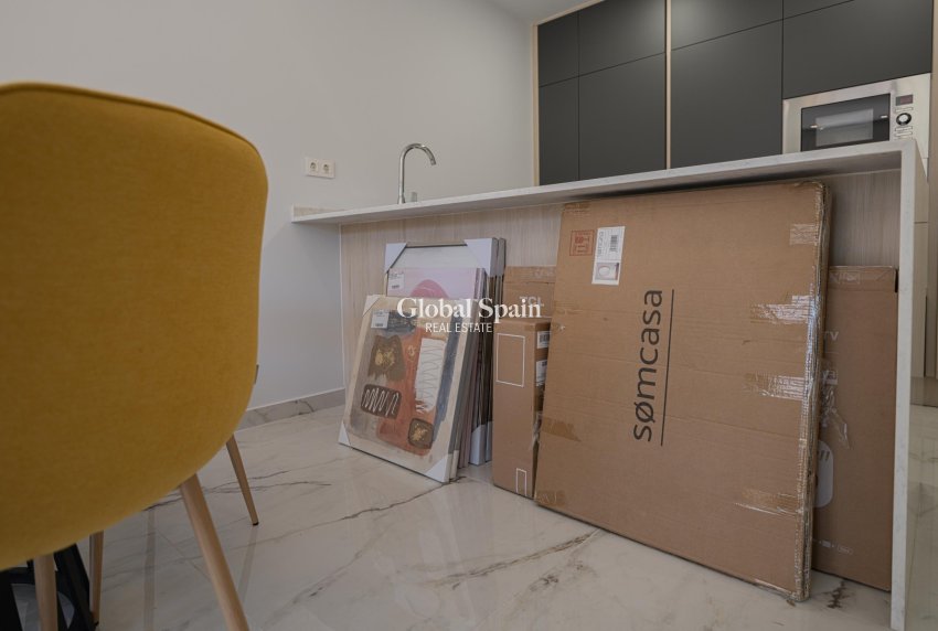 Resale - APARTMENT -
ORIHUELA COSTA - Orihuela Costa