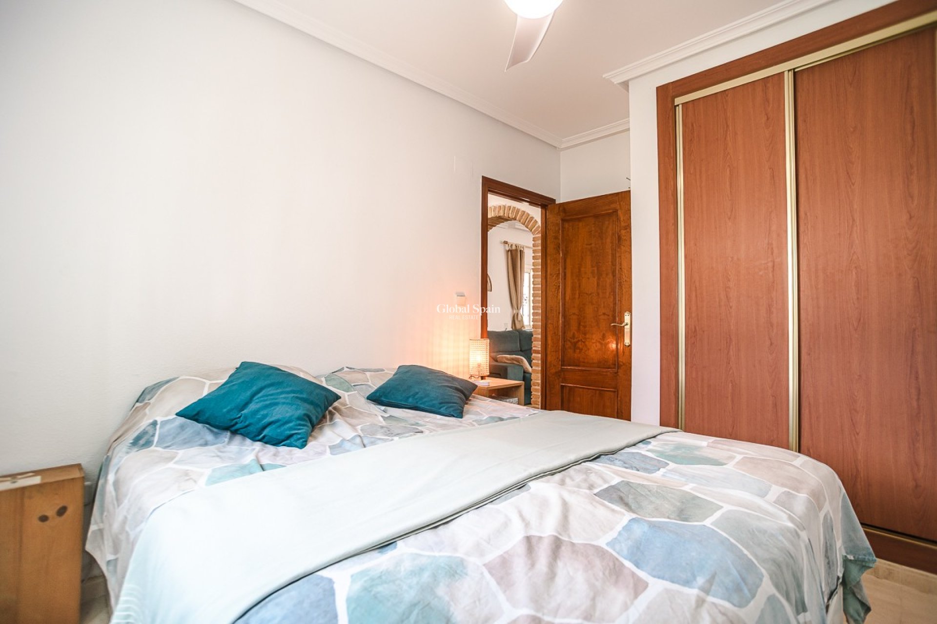 Resale - APARTMENT -
ORIHUELA COSTA - Orihuela Costa