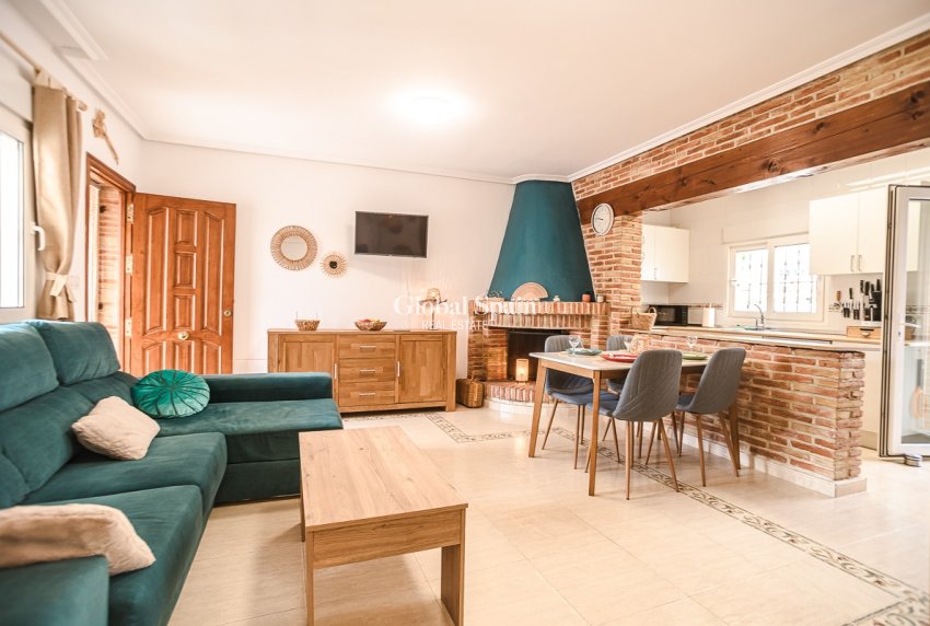 Resale - APARTMENT -
ORIHUELA COSTA - Orihuela Costa