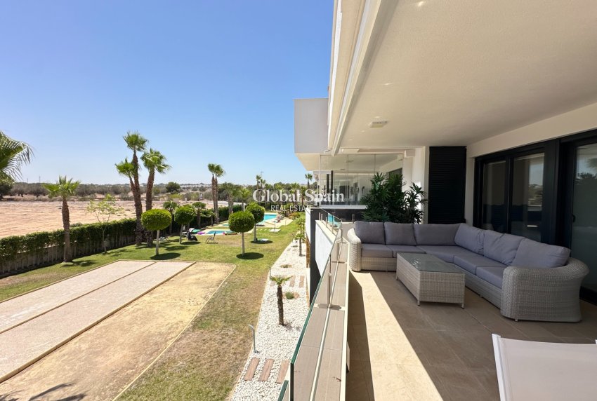 Resale - APARTMENT -
ORIHUELA COSTA - Orihuela-Costa