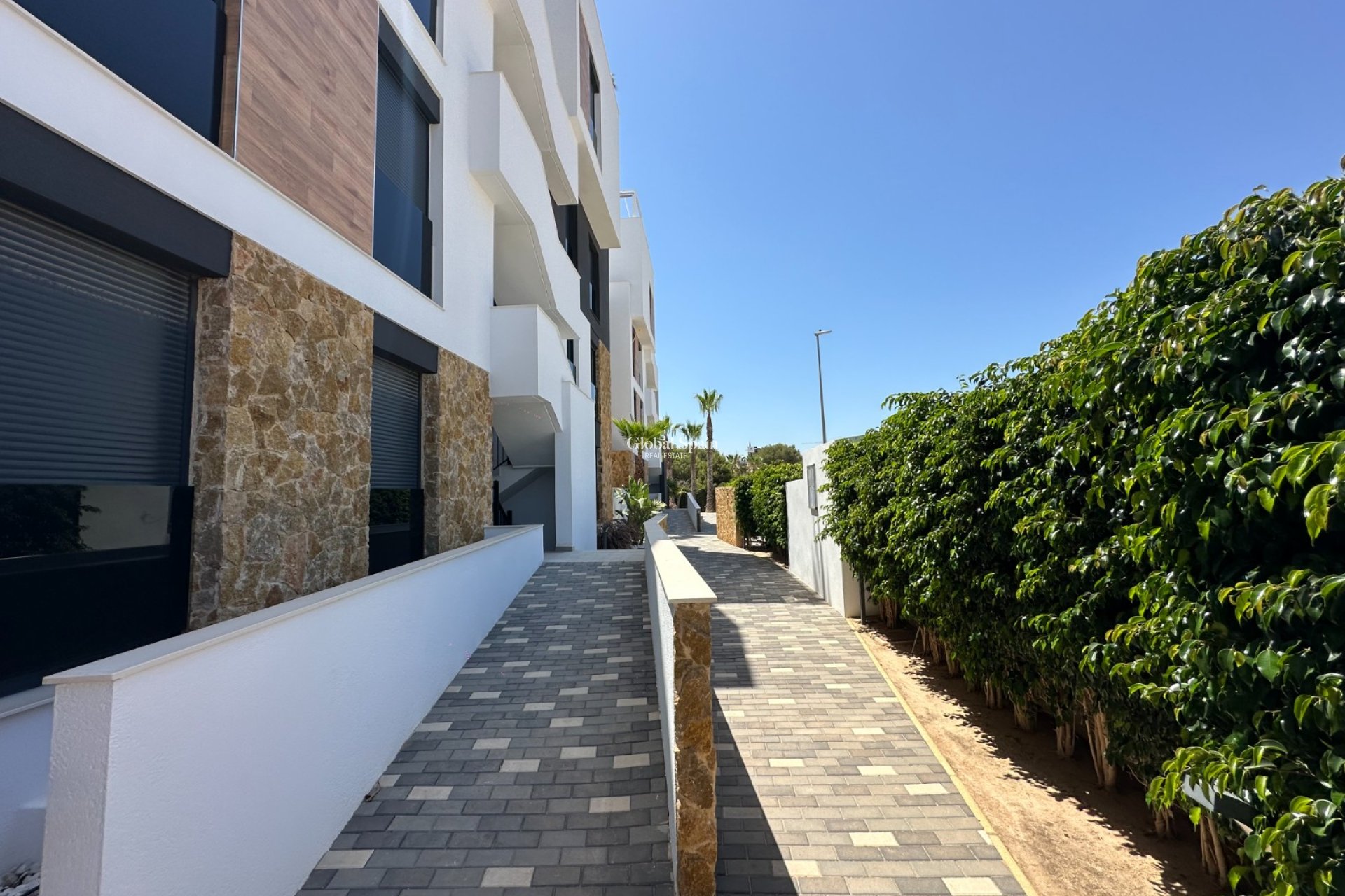 Resale - APARTMENT -
ORIHUELA COSTA - Orihuela-Costa