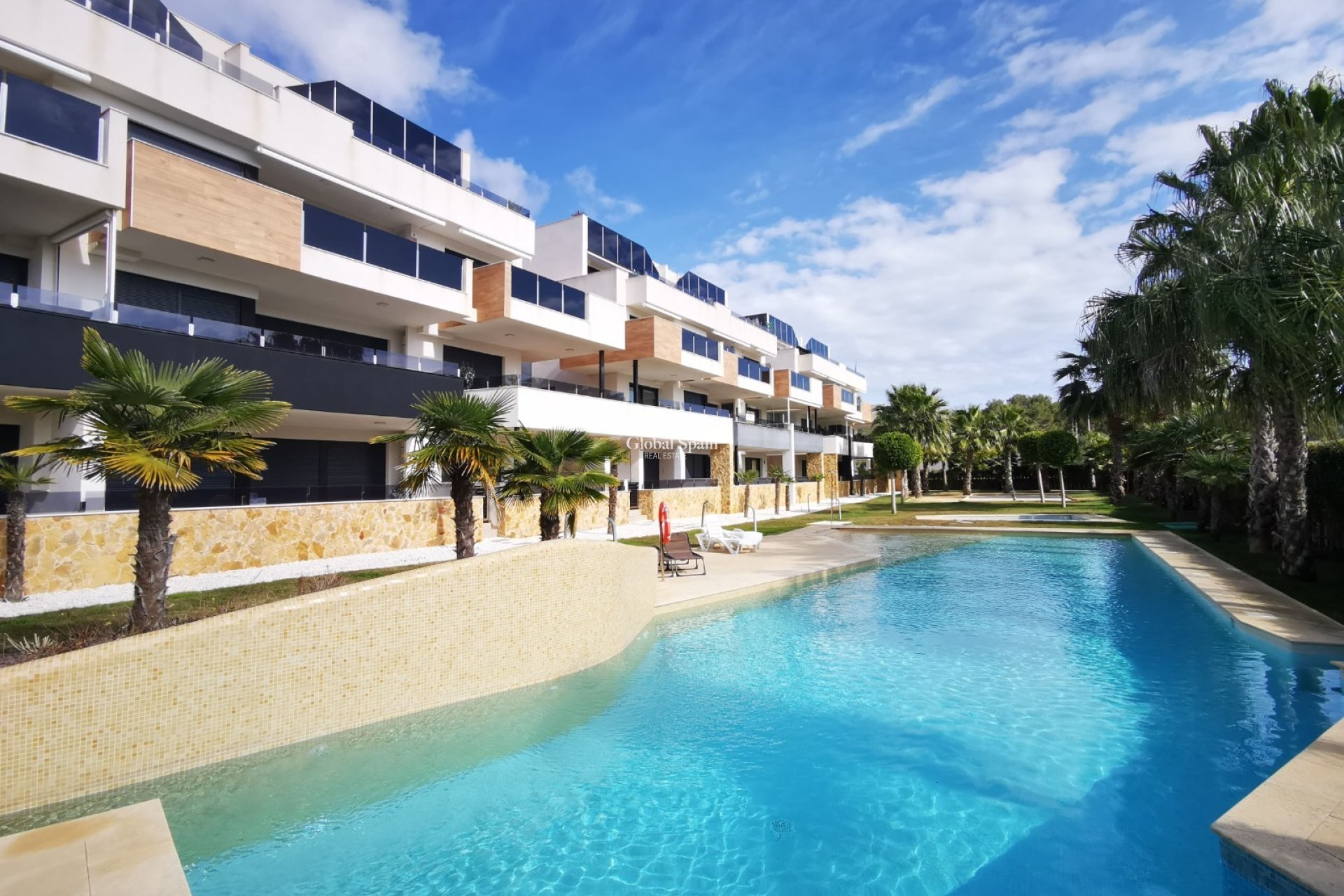 Resale - APARTMENT -
ORIHUELA COSTA - Orihuela-Costa