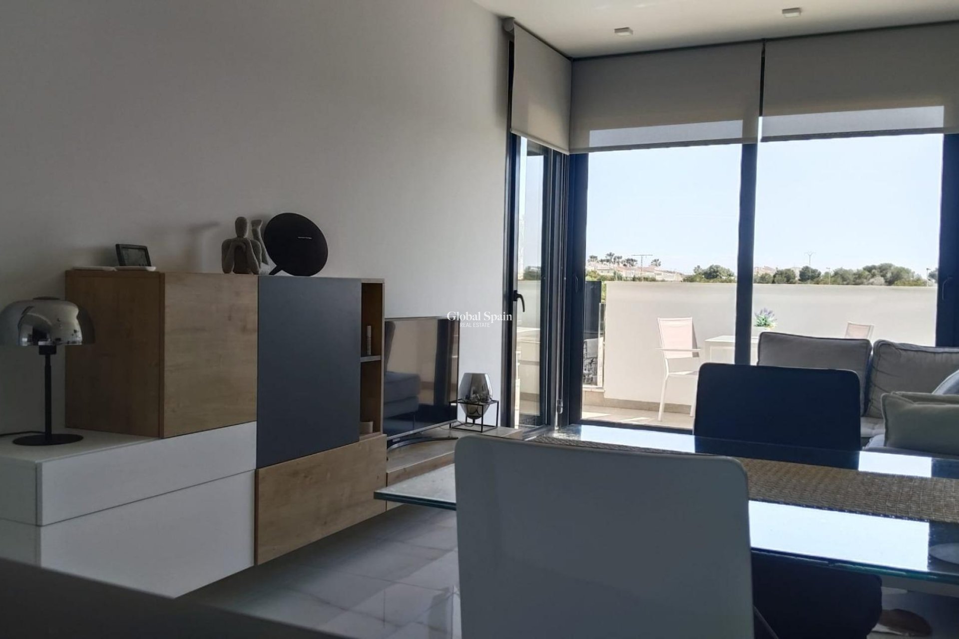 Resale - APARTMENT -
ORIHUELA COSTA - PAU 8