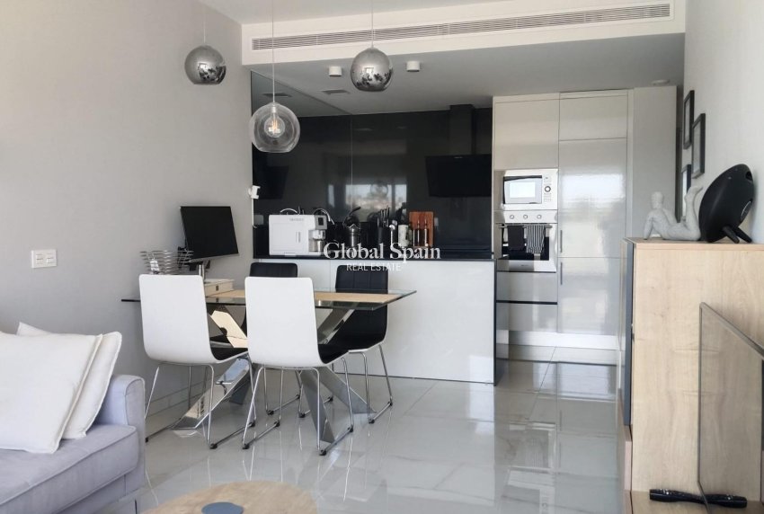 Resale - APARTMENT -
ORIHUELA COSTA - PAU 8