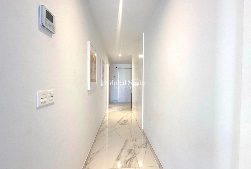 Resale - APARTMENT -
ORIHUELA COSTA - Pau 8