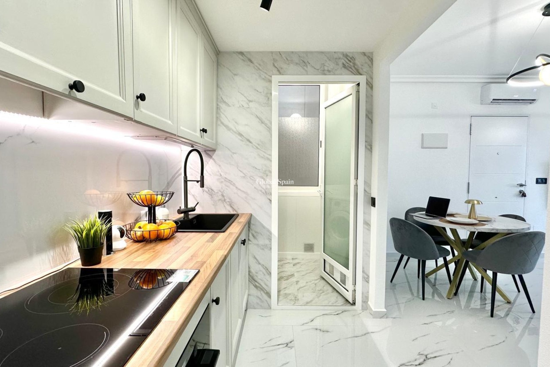 Resale - APARTMENT -
ORIHUELA COSTA - Playa Flamenca Norte