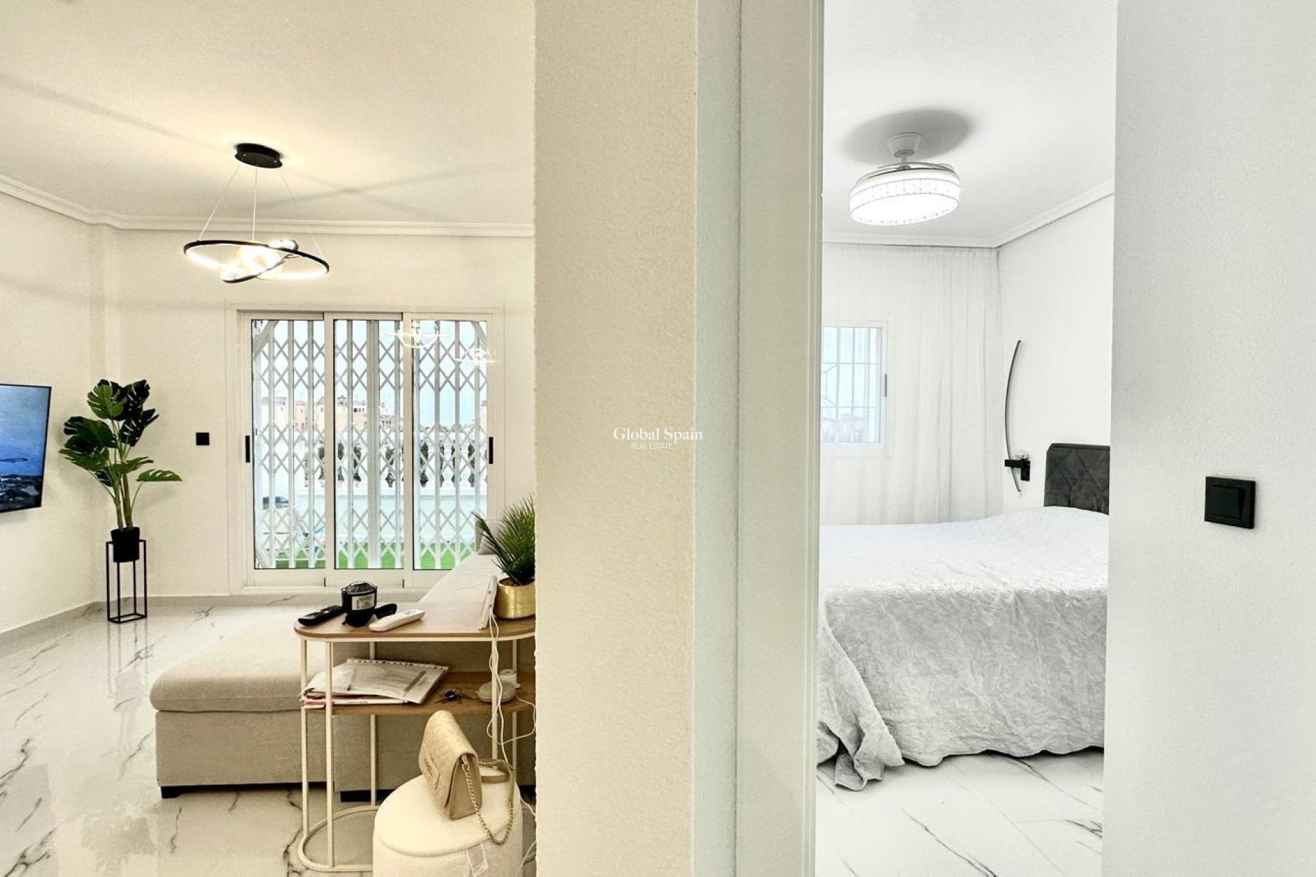 Resale - APARTMENT -
ORIHUELA COSTA - Playa Flamenca Norte