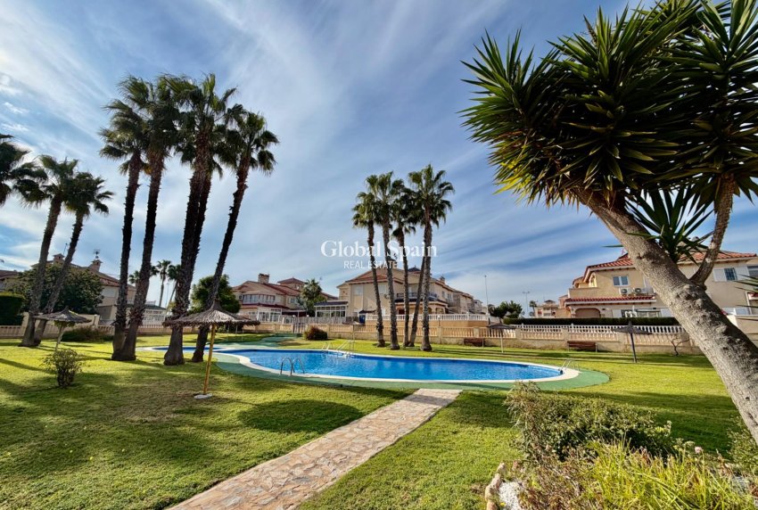 Resale - APARTMENT -
ORIHUELA COSTA - Playa Flamenca Norte