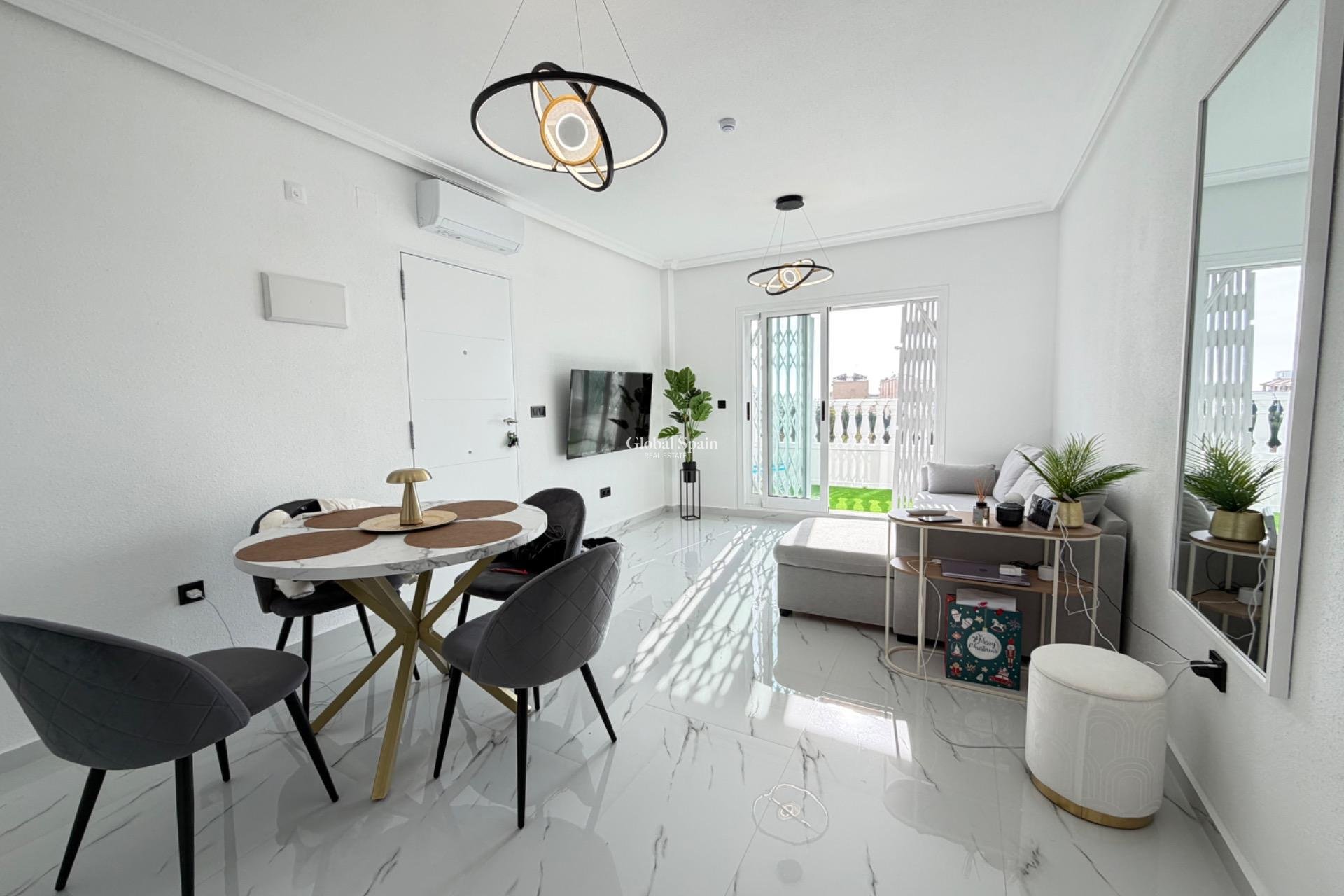 Resale - APARTMENT -
ORIHUELA COSTA - Playa Flamenca Norte