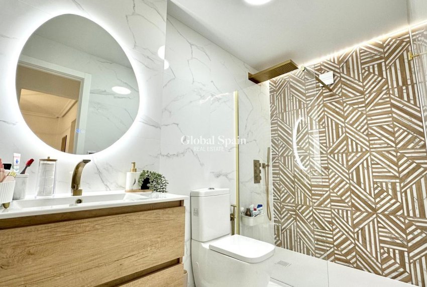 Resale - APARTMENT -
ORIHUELA COSTA - Playa Flamenca Norte