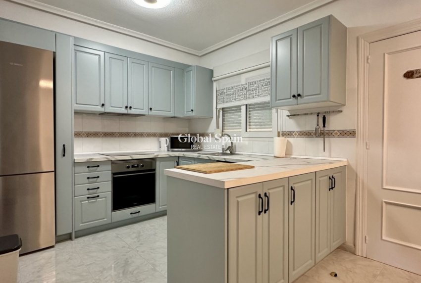 Resale - Apartment -
ORIHUELA COSTA - Playa Flamenca