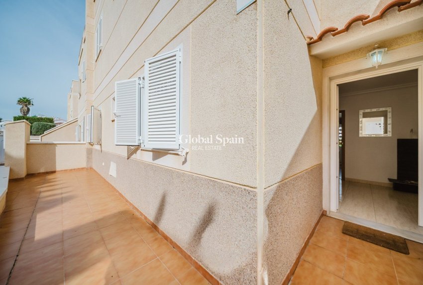 Resale - APARTMENT -
ORIHUELA COSTA - Playa Flamenca