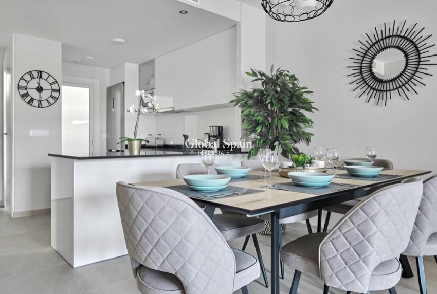 Resale - Apartment -
ORIHUELA COSTA - Playa Flamenca