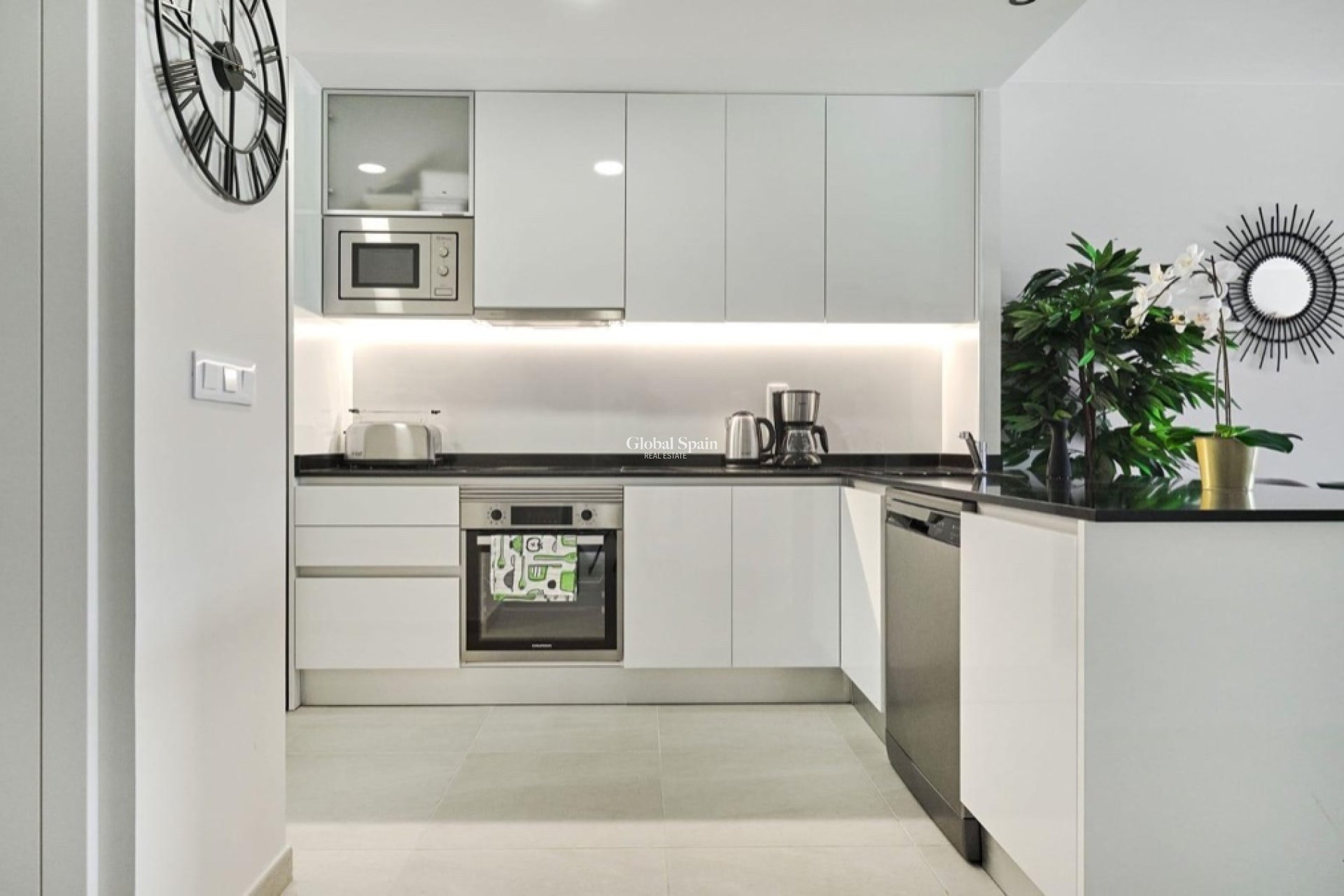 Resale - Apartment -
ORIHUELA COSTA - Playa Flamenca