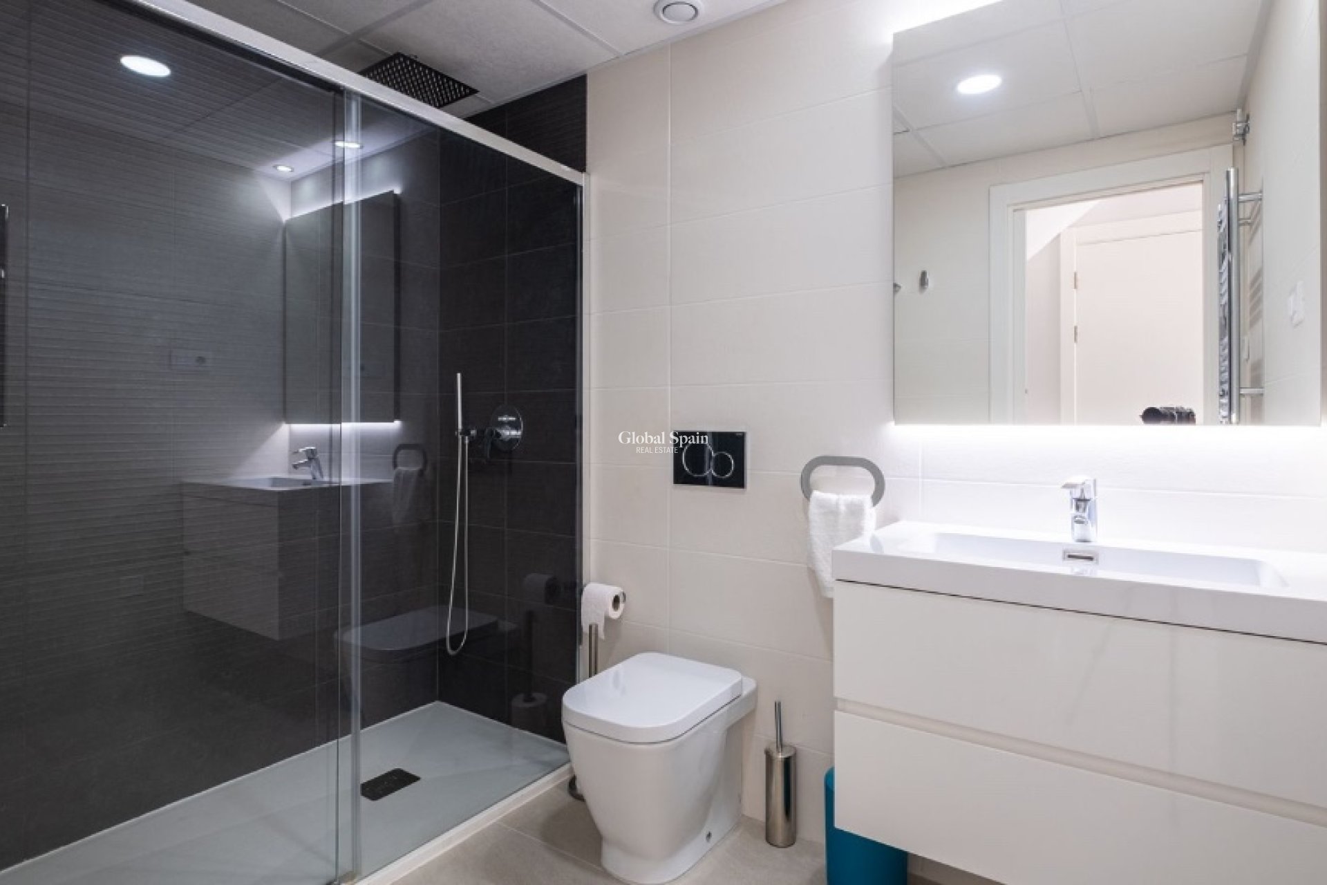 Resale - Apartment -
ORIHUELA COSTA - Playa Flamenca