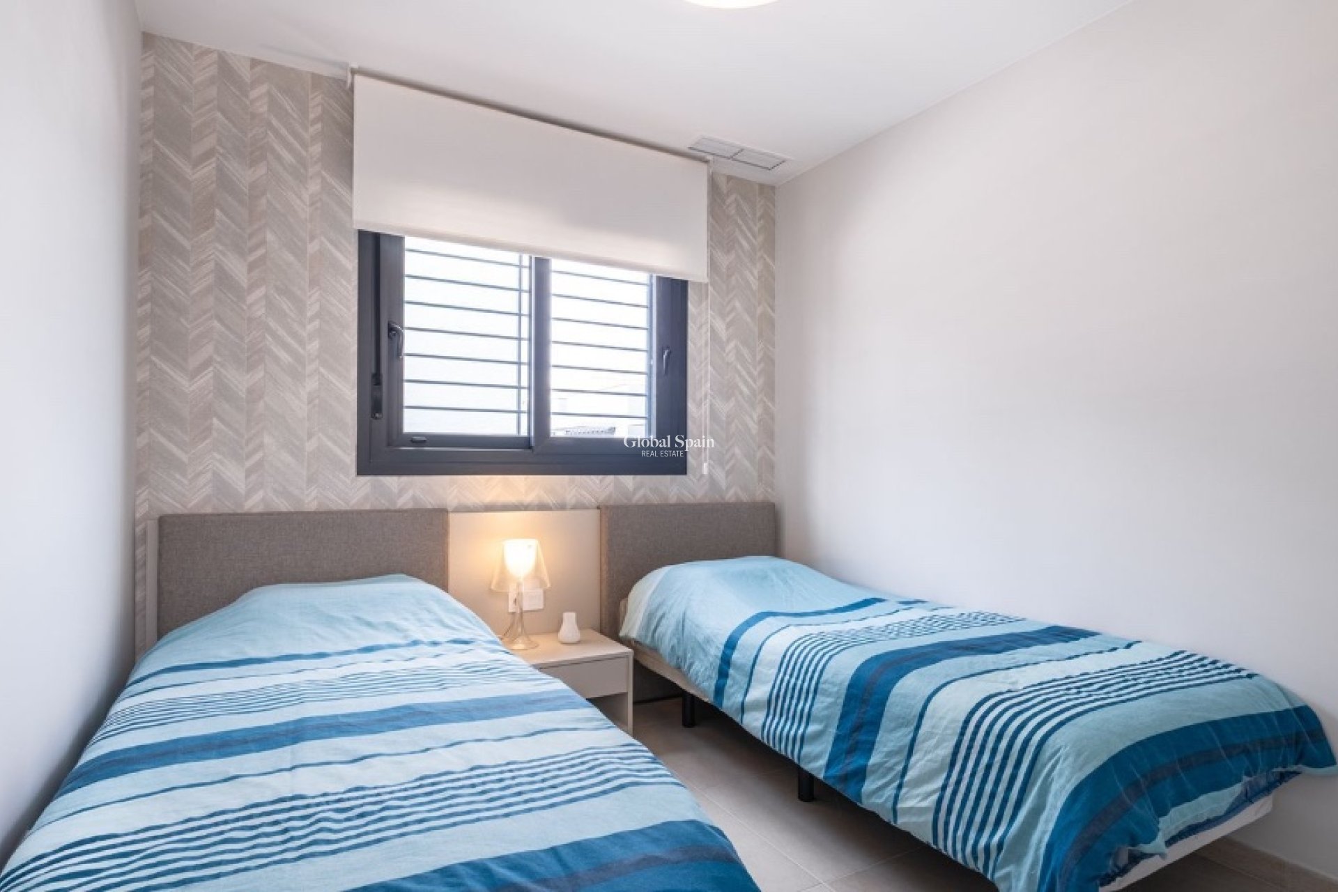 Resale - Apartment -
ORIHUELA COSTA - Playa Flamenca