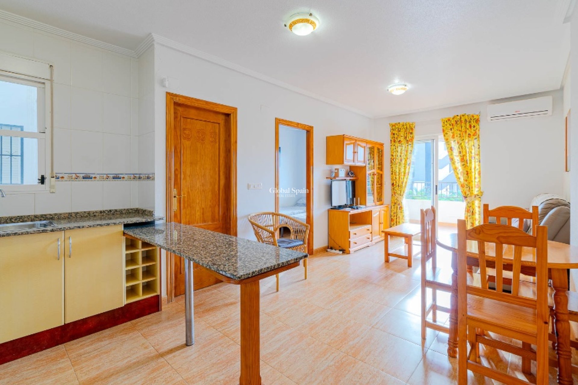 Resale - Apartment -
ORIHUELA COSTA - Playa Flamenca