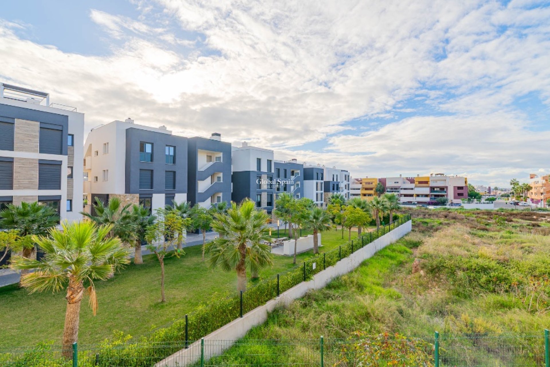 Resale - Apartment -
ORIHUELA COSTA - Playa Flamenca