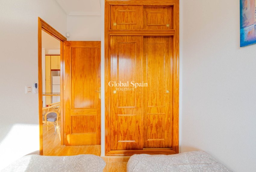 Resale - Apartment -
ORIHUELA COSTA - Playa Flamenca