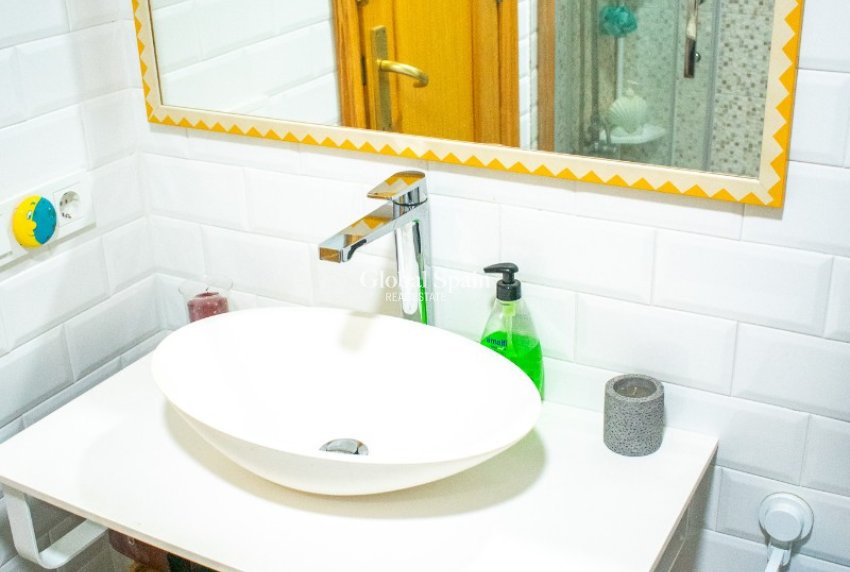 Resale - APARTMENT -
ORIHUELA COSTA - Playa Flamenca