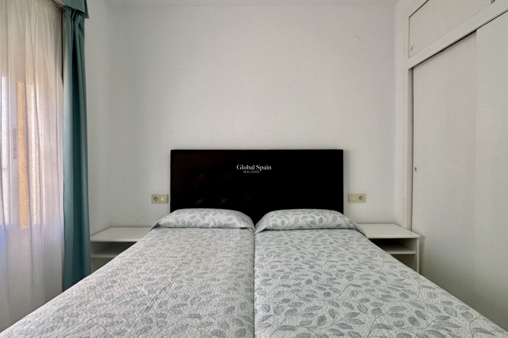 Resale - APARTMENT -
ORIHUELA COSTA - Playa Flamenca