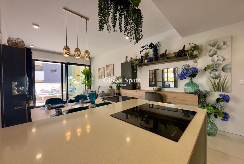 Resale - APARTMENT -
ORIHUELA COSTA - Playa Flamenca