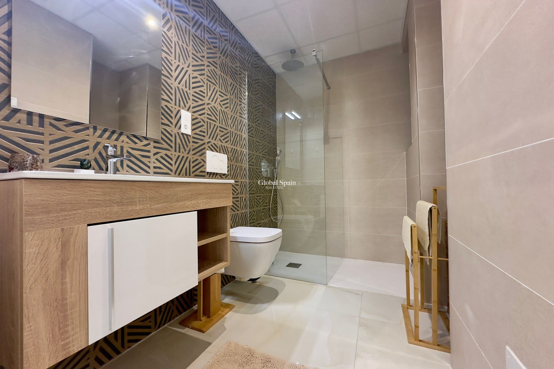 Resale - APARTMENT -
ORIHUELA COSTA - Playa Flamenca