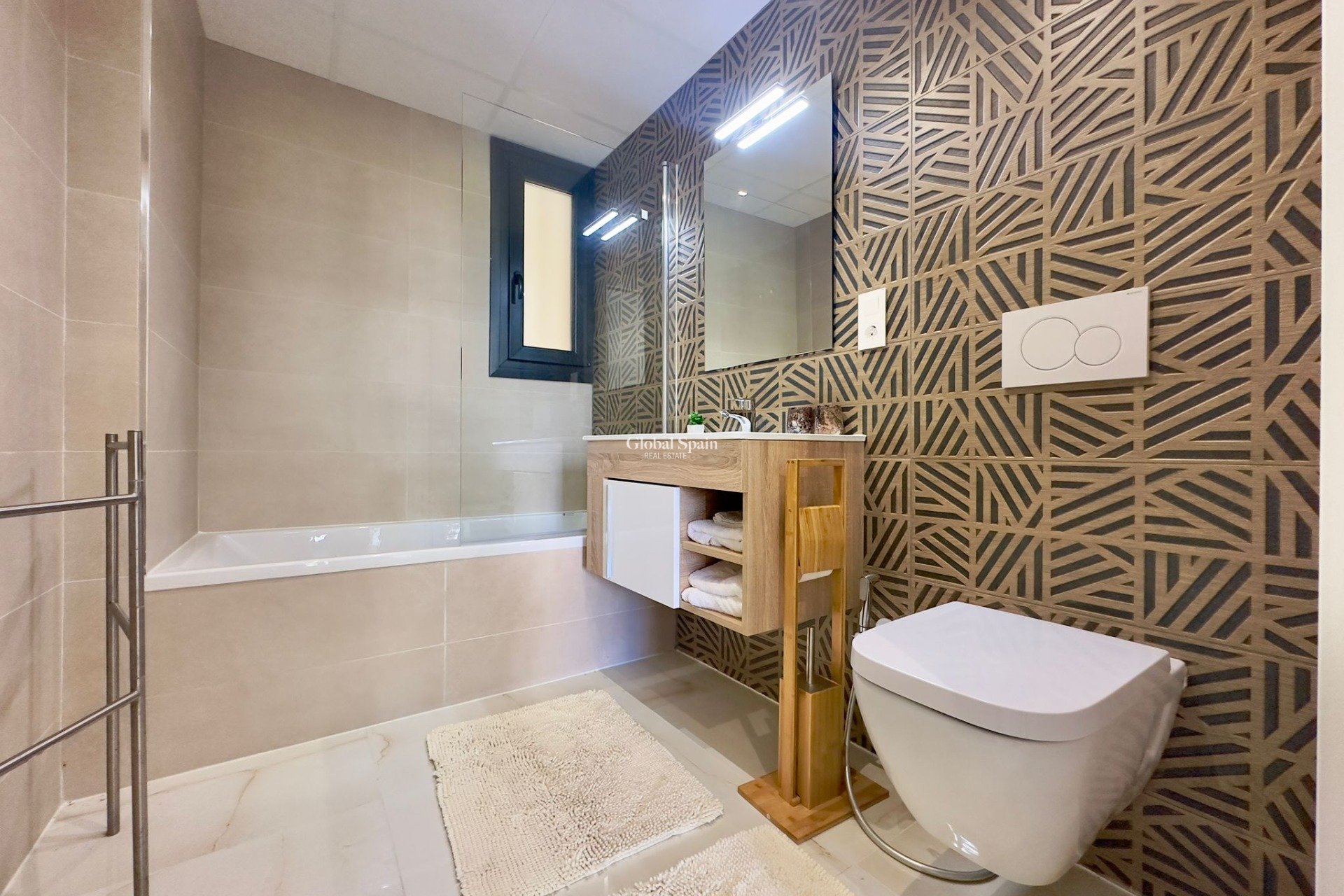 Resale - APARTMENT -
ORIHUELA COSTA - Playa Flamenca