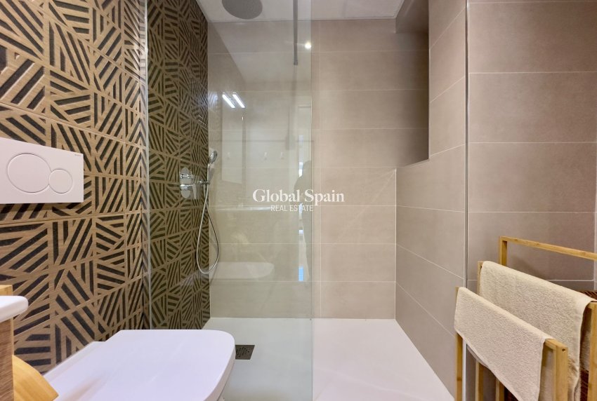 Resale - APARTMENT -
ORIHUELA COSTA - Playa Flamenca