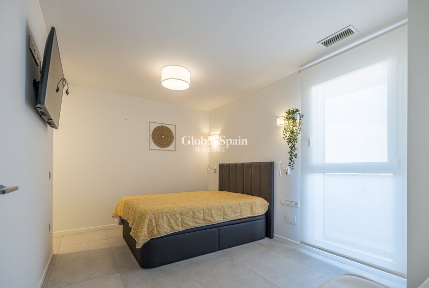 Resale - APARTMENT -
ORIHUELA COSTA - Playa Flamenca