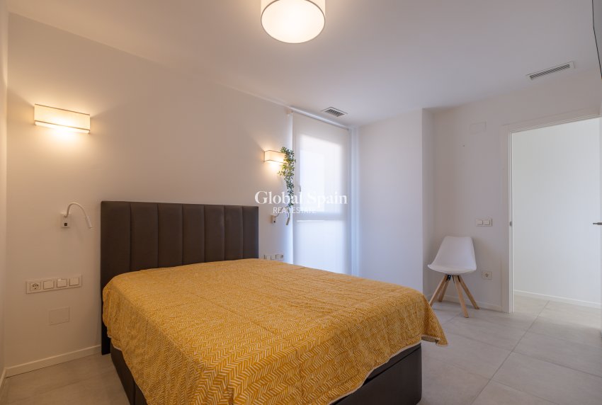 Resale - APARTMENT -
ORIHUELA COSTA - Playa Flamenca
