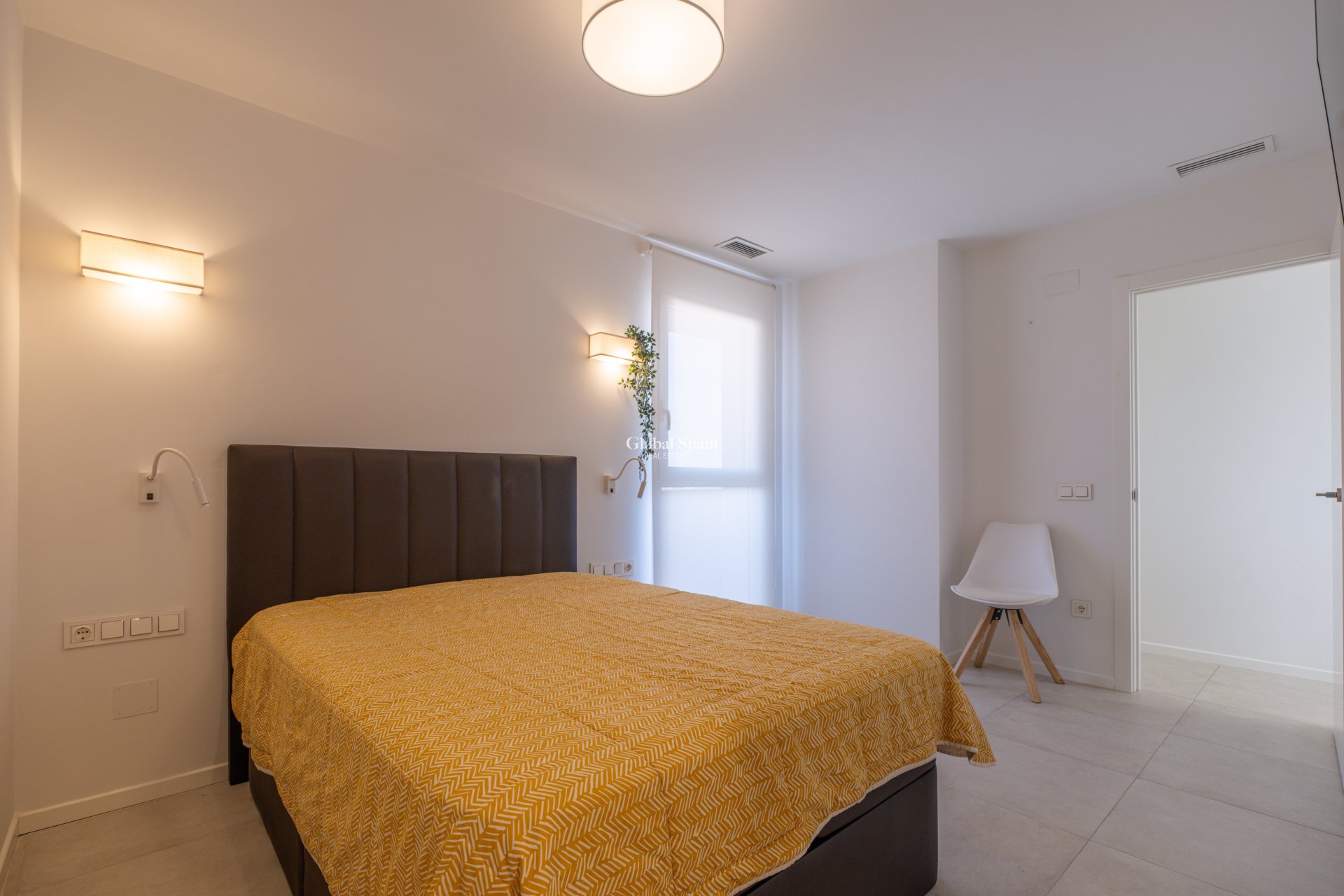 Resale - APARTMENT -
ORIHUELA COSTA - Playa Flamenca