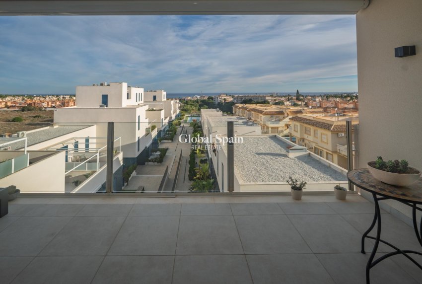 Resale - APARTMENT -
ORIHUELA COSTA - Playa Flamenca