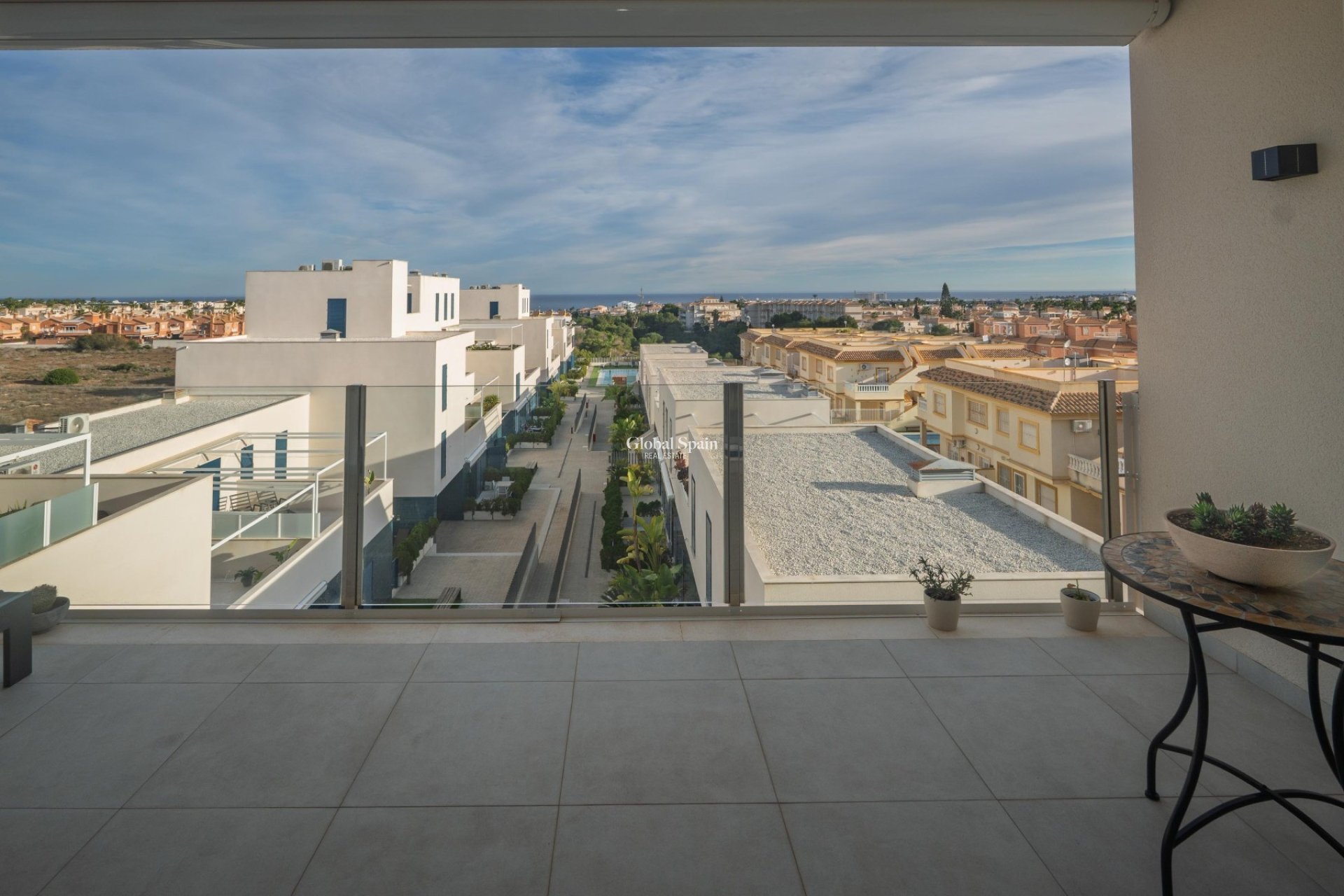 Resale - APARTMENT -
ORIHUELA COSTA - Playa Flamenca