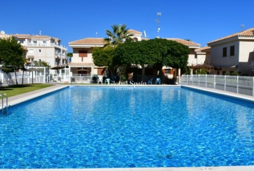 Resale - APARTMENT -
ORIHUELA COSTA - Playa Flamenca